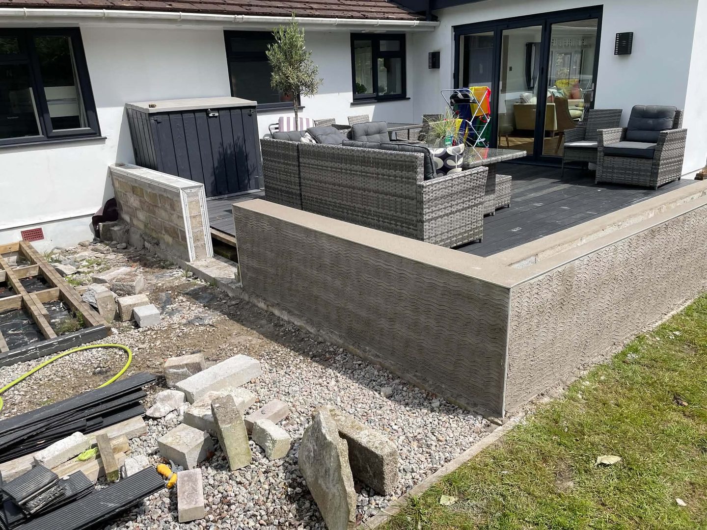 Contemporary Garden Terrace