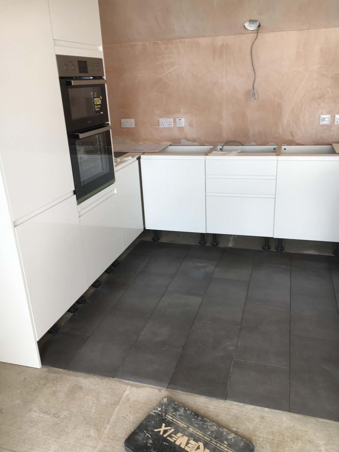 Handleless Kitchen Installation